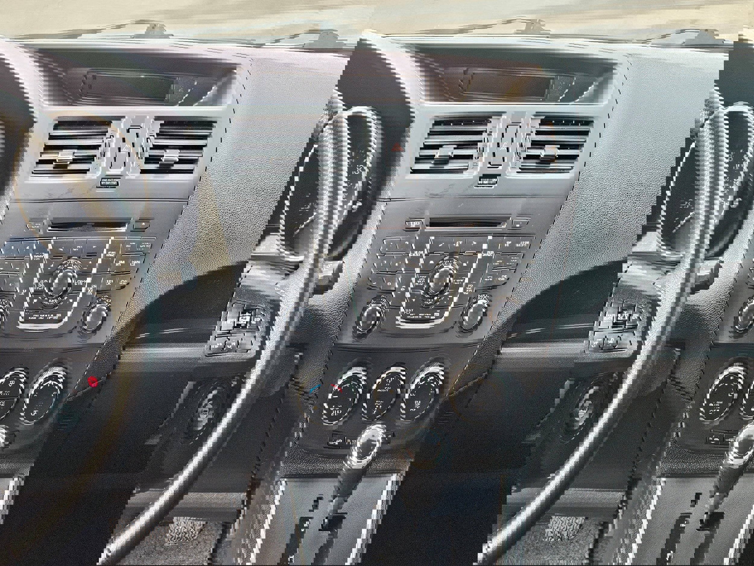 Used 2013 MAZDA MAZDA5 Grand Touring image 19