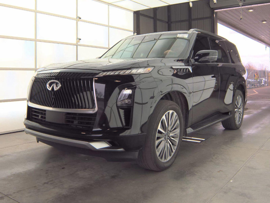 Used 2025 INFINITI QX80 Sensory image 4