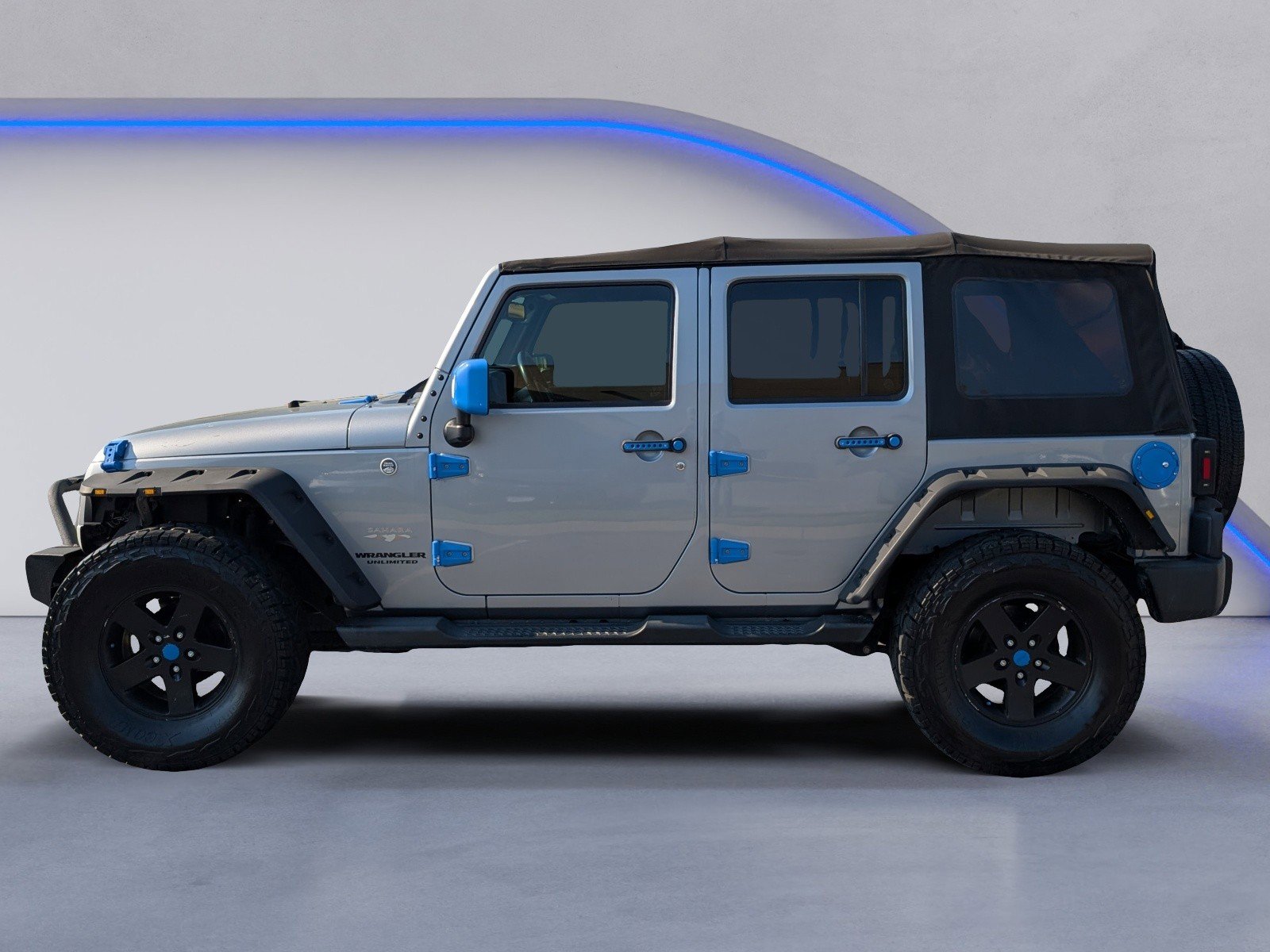 Used 2015 Jeep Wrangler Unlimited Sahara w/ Max Tow Package AWD/4WD image 6