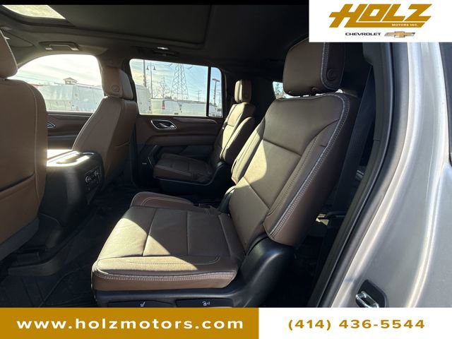 Certified 2023 Chevrolet Suburban High Country w/ Premium Package image 25