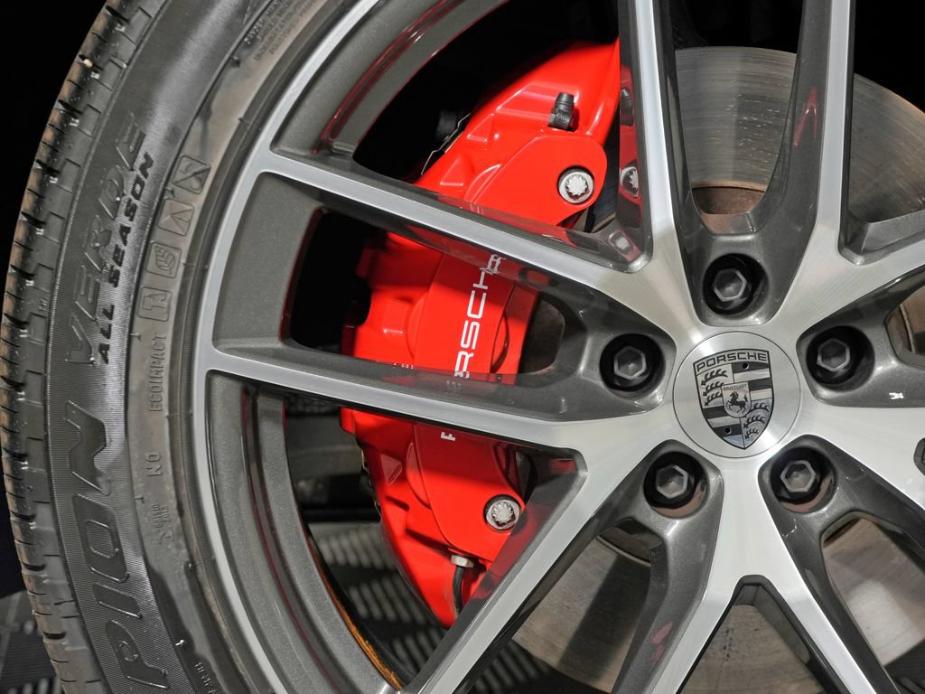 Certified 2026 Porsche Macan S AWD/4WD image 17