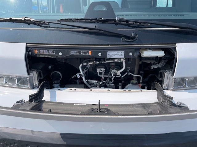 New 2025 Chevrolet Brightdrop 600 w/ Power Door Package image 13