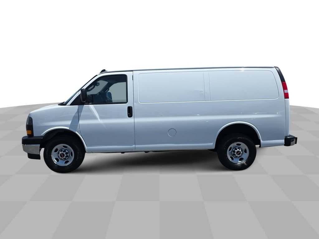 Used 2024 GMC Savana 2500 w/ Driver Convenience Package RWD image 5