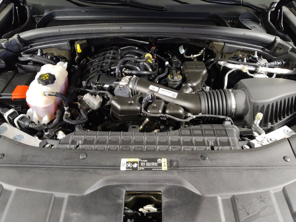 Used 2023 Jeep Grand Cherokee Laredo AWD/4WD image 30