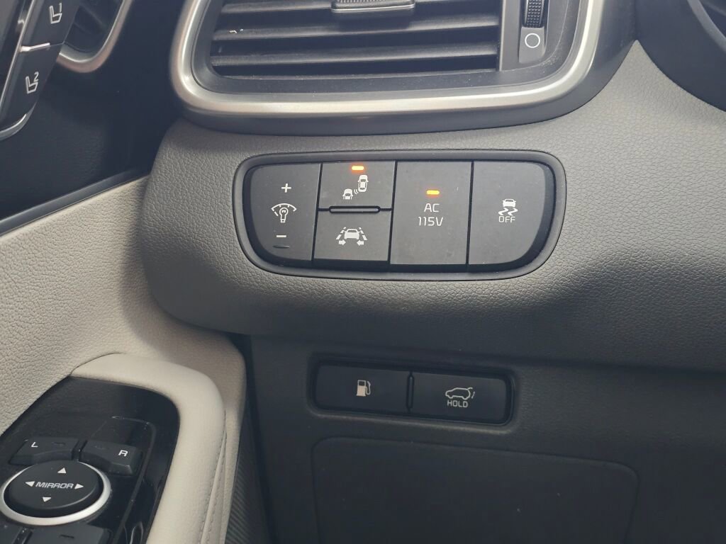 Used 2019 Kia Sorento SX image 27
