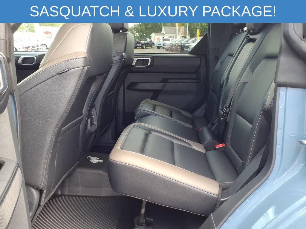 Used 2025 Ford Bronco Outer Banks w/ Sasquatch Package AWD/4WD image 6