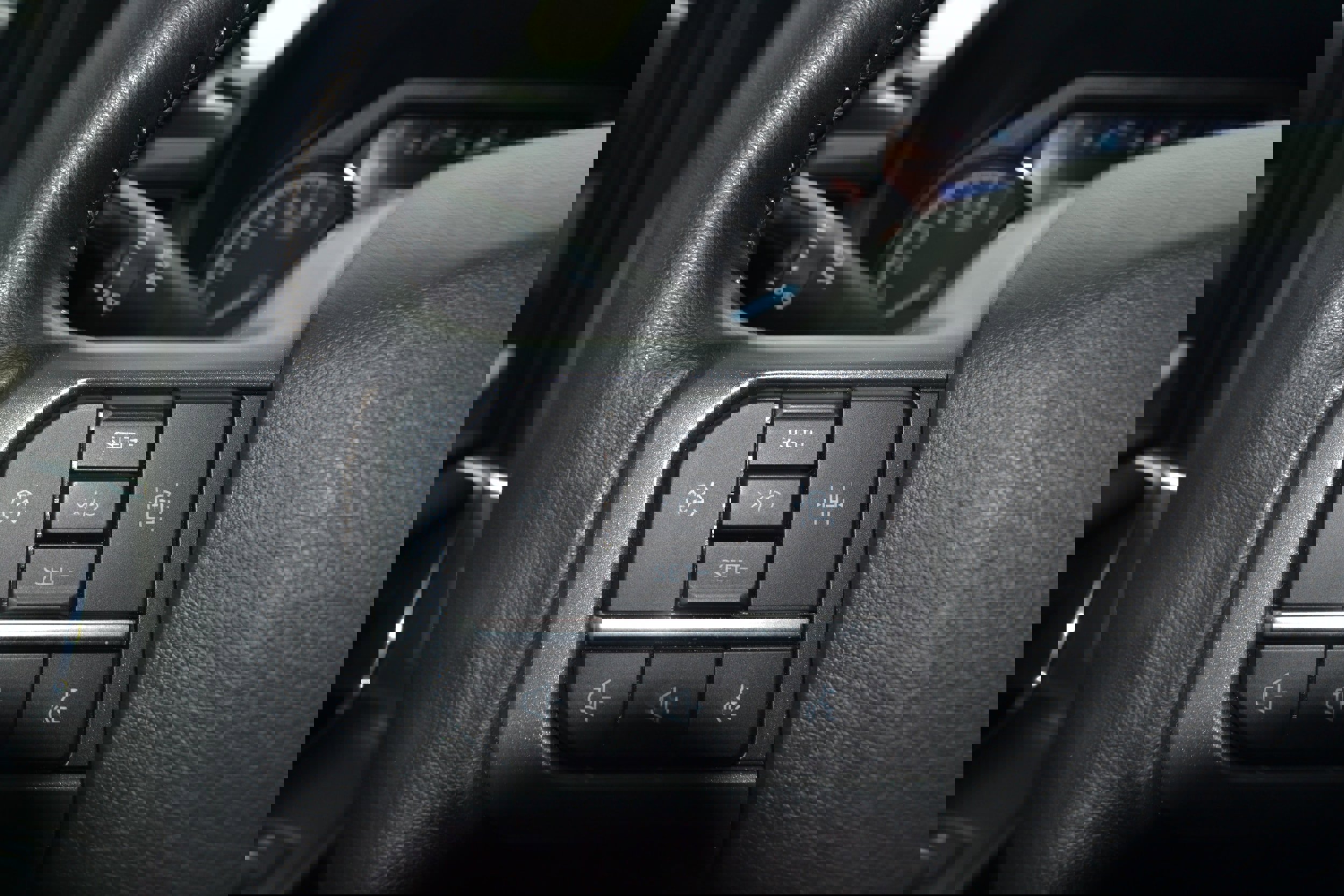 Used 2022 Ford F150 XLT w/ XLT Black Appearance Package AWD/4WD image 10