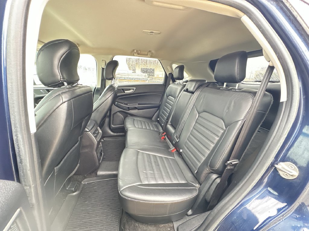Used 2017 Ford Edge SEL w/ Equipment Group 201A AWD/4WD image 25