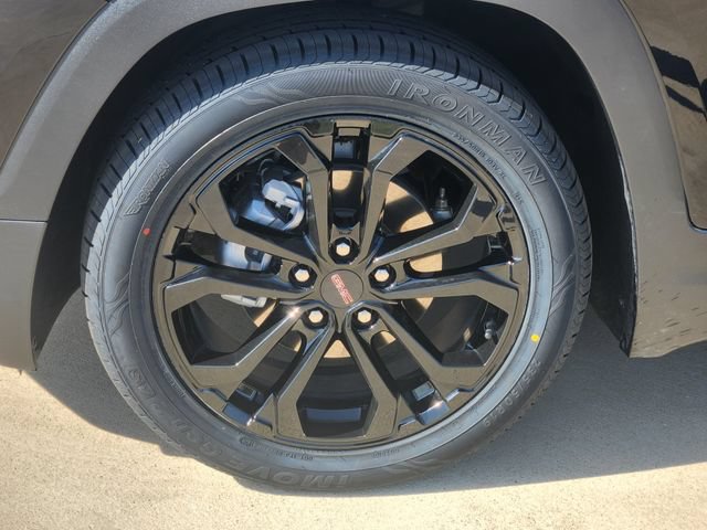 Used 2022 GMC Terrain SLE w/ Driver Convenience Package FWD image 12
