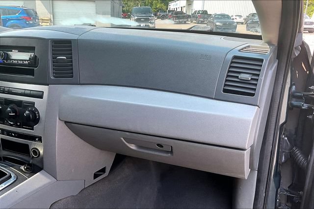 Used 2005 Jeep Grand Cherokee Laredo AWD/4WD image 14