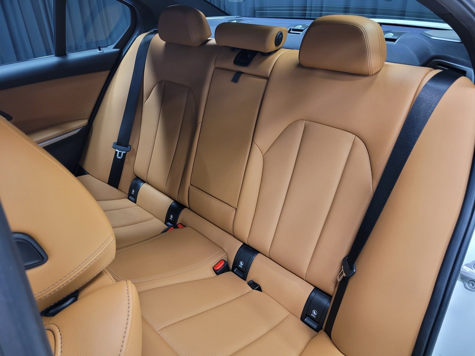 Used 2022 BMW M340i xDrive w/ Premium Package image 29