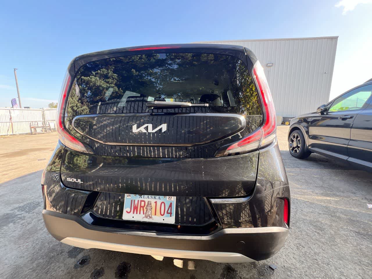 Certified 2023 Kia Soul LX w/ Option Group 015 FWD image 27
