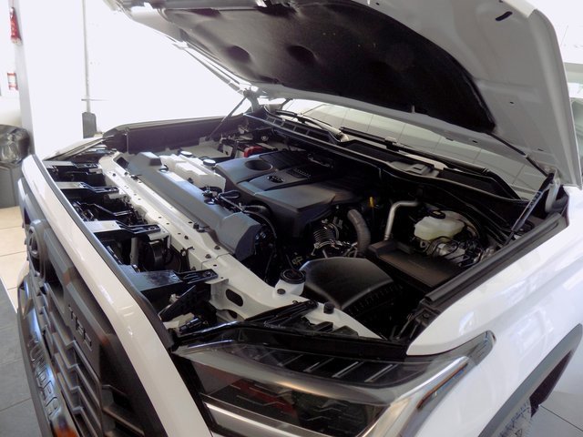 Used 2025 Toyota Tundra Limited image 33