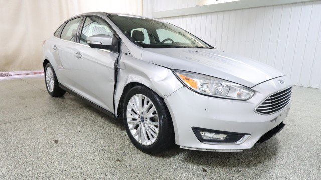 Used 2015 Ford Focus Titanium FWD image 5