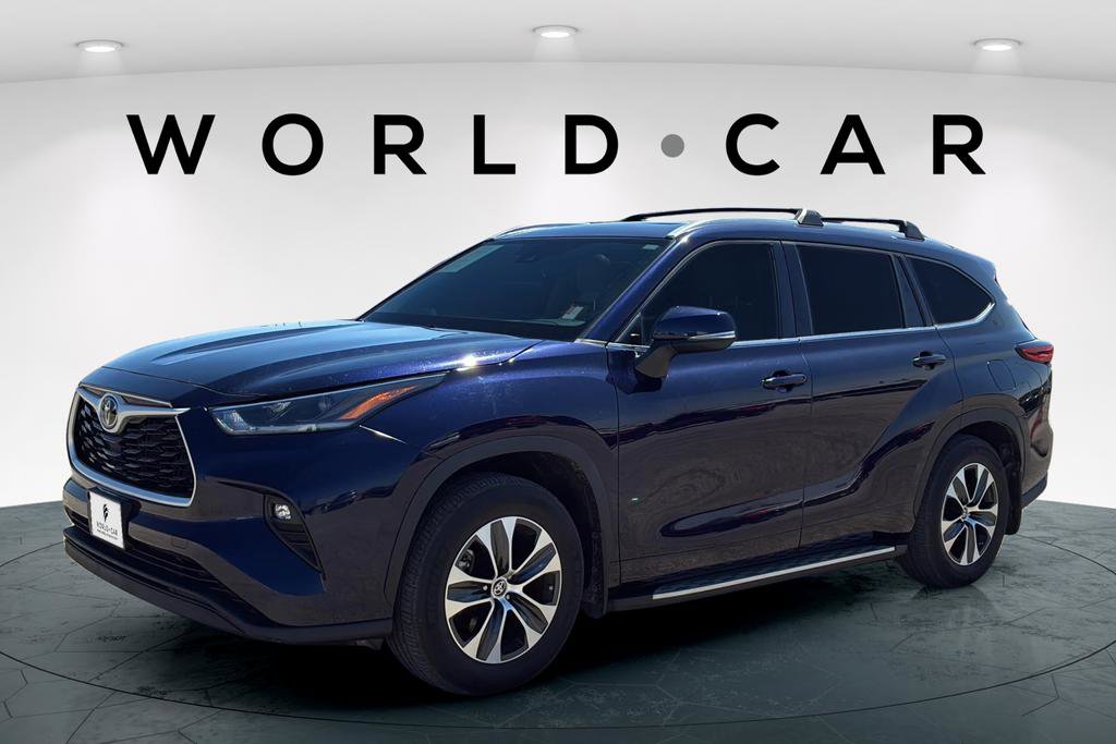 Used 2021 Toyota Highlander XLE FWD image 13