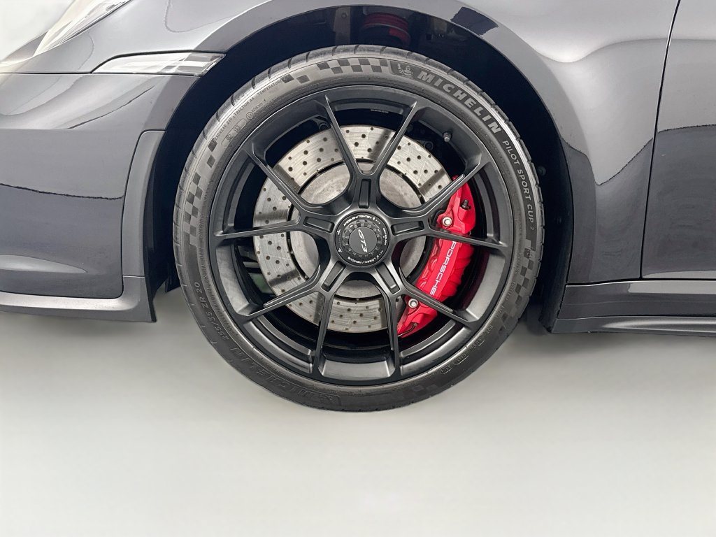 Used 2022 Porsche 911 GT3 RWD image 32
