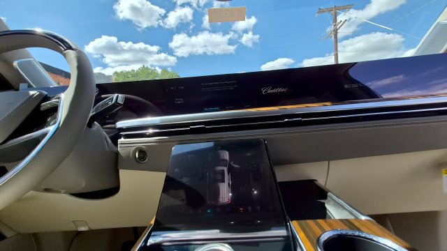 New 2026 Cadillac Escalade Platinum Sport w/ LPO, ONYX Package AWD/4WD image 27