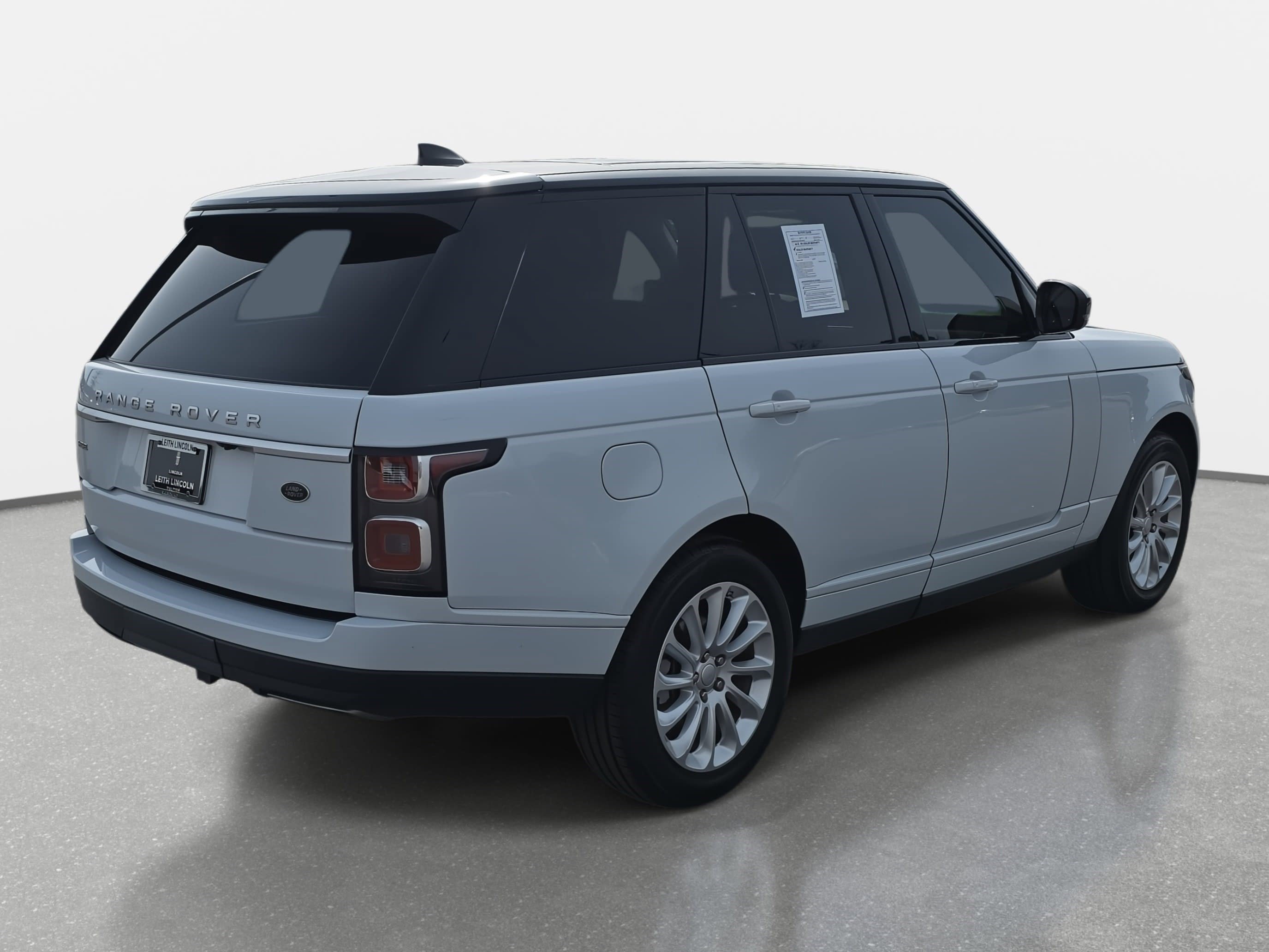 Used 2020 Land Rover Range Rover HSE image 5