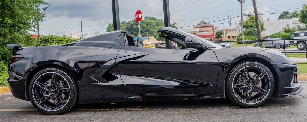 Used 2025 Chevrolet Corvette Stingray Premium Conv w/ Z51 Performance Package RWD image 31