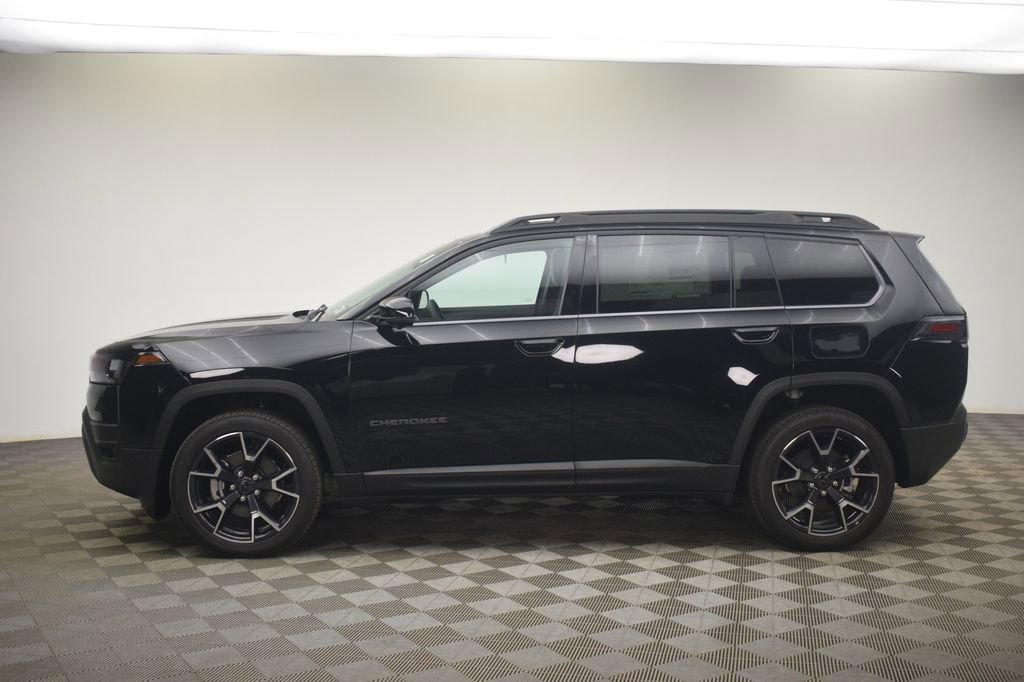 New 2026 Jeep Cherokee Overland w/ Trailer Tow Group AWD/4WD image 14