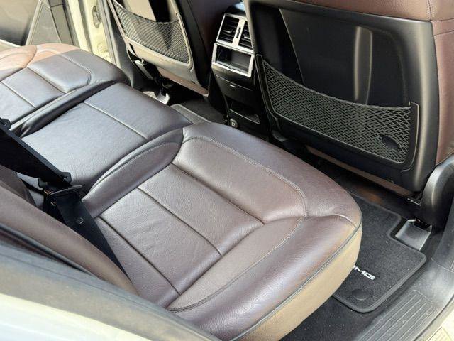 Used 2012 Mercedes-Benz ML 550 4MATIC image 31