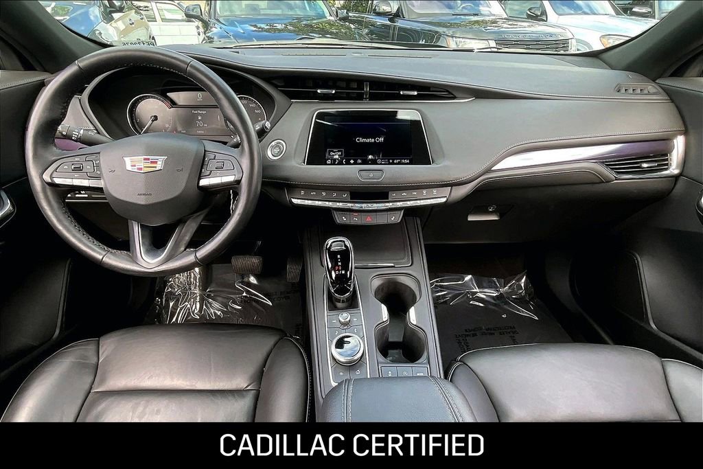 Certified 2023 Cadillac XT4 Luxury w/ Cold Weather Package image 14