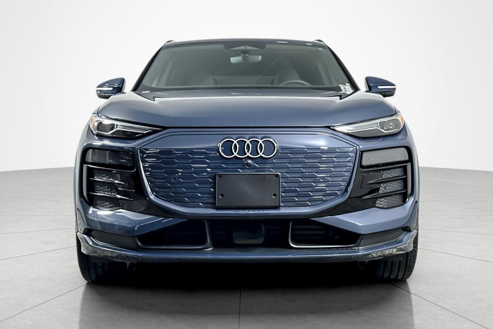 Used 2025 Audi Q6 e-tron Premium w/ Convenience Package image 8
