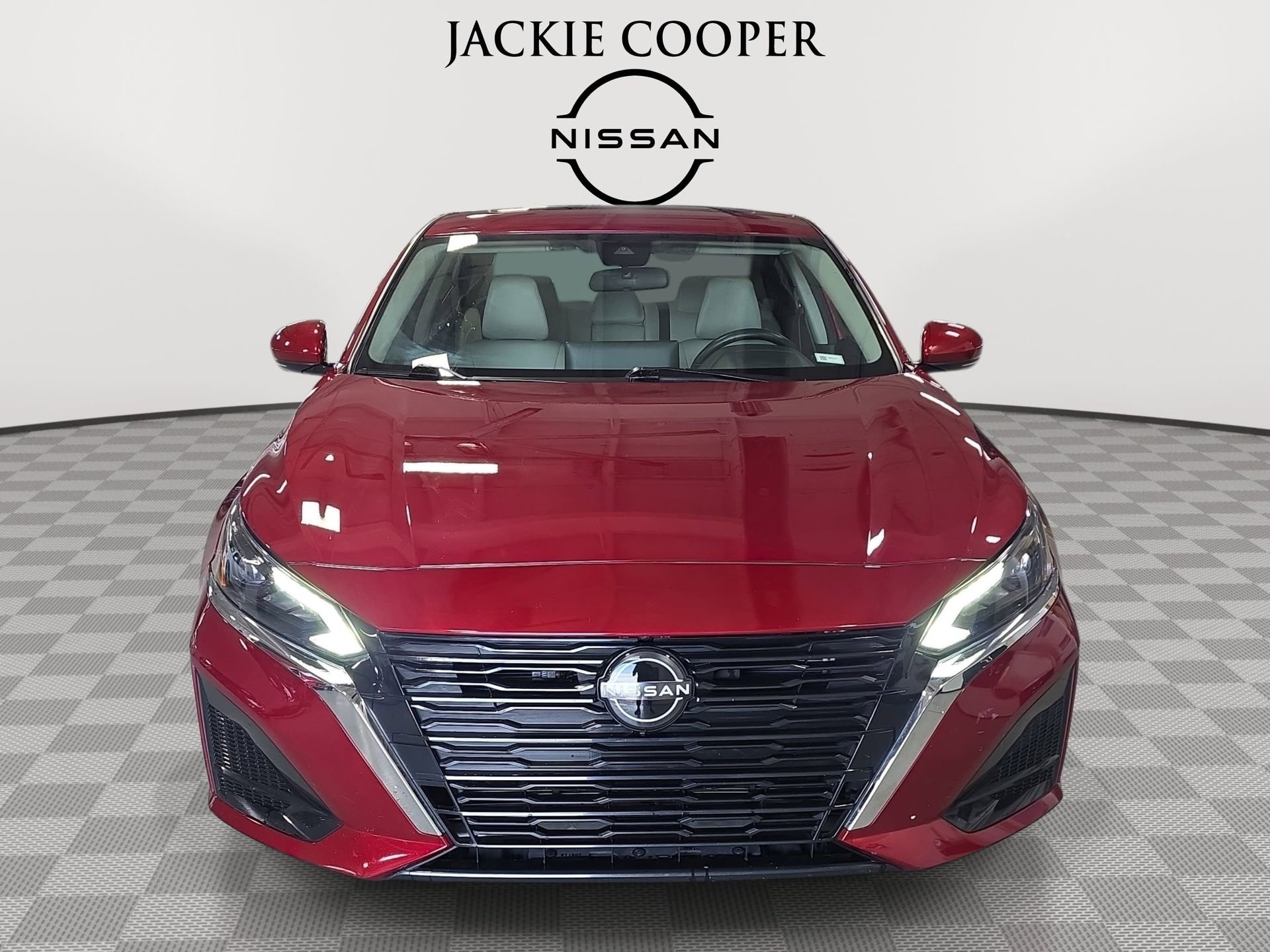 Used 2023 Nissan Altima 2.5 SL FWD image 2