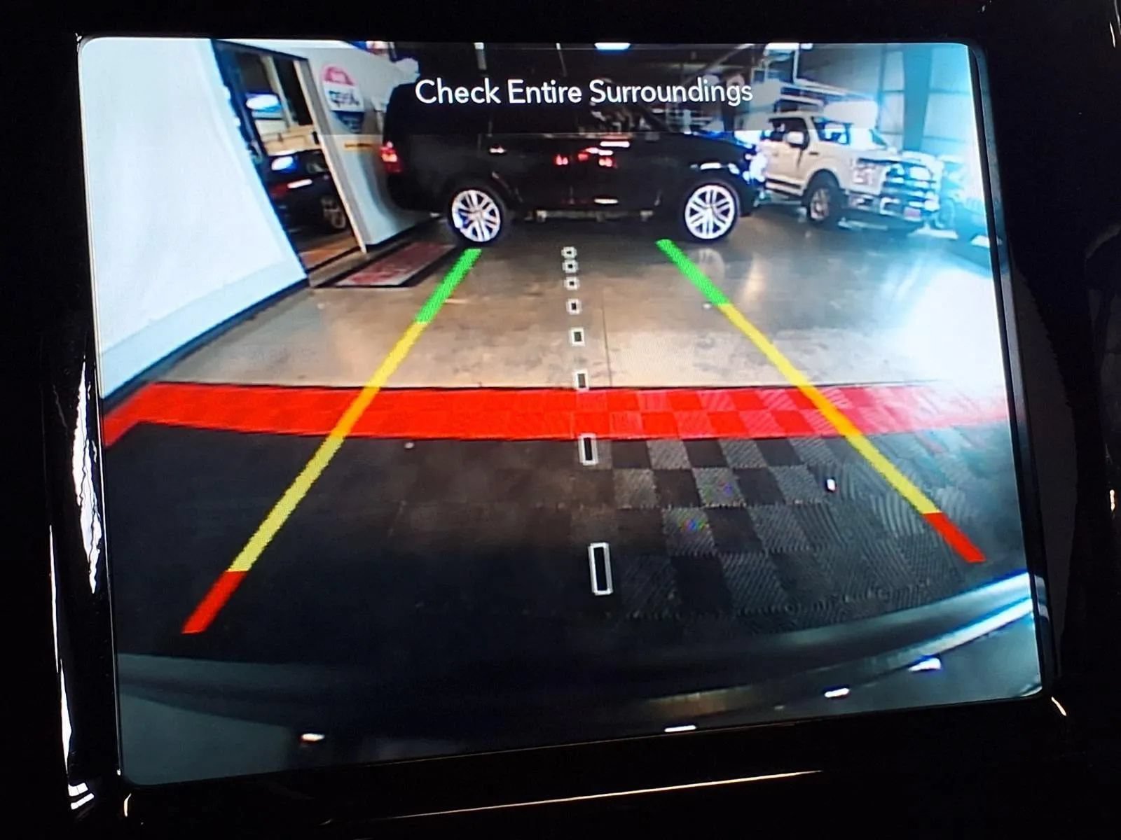Used 2019 Jeep Cherokee Limited AWD/4WD image 21