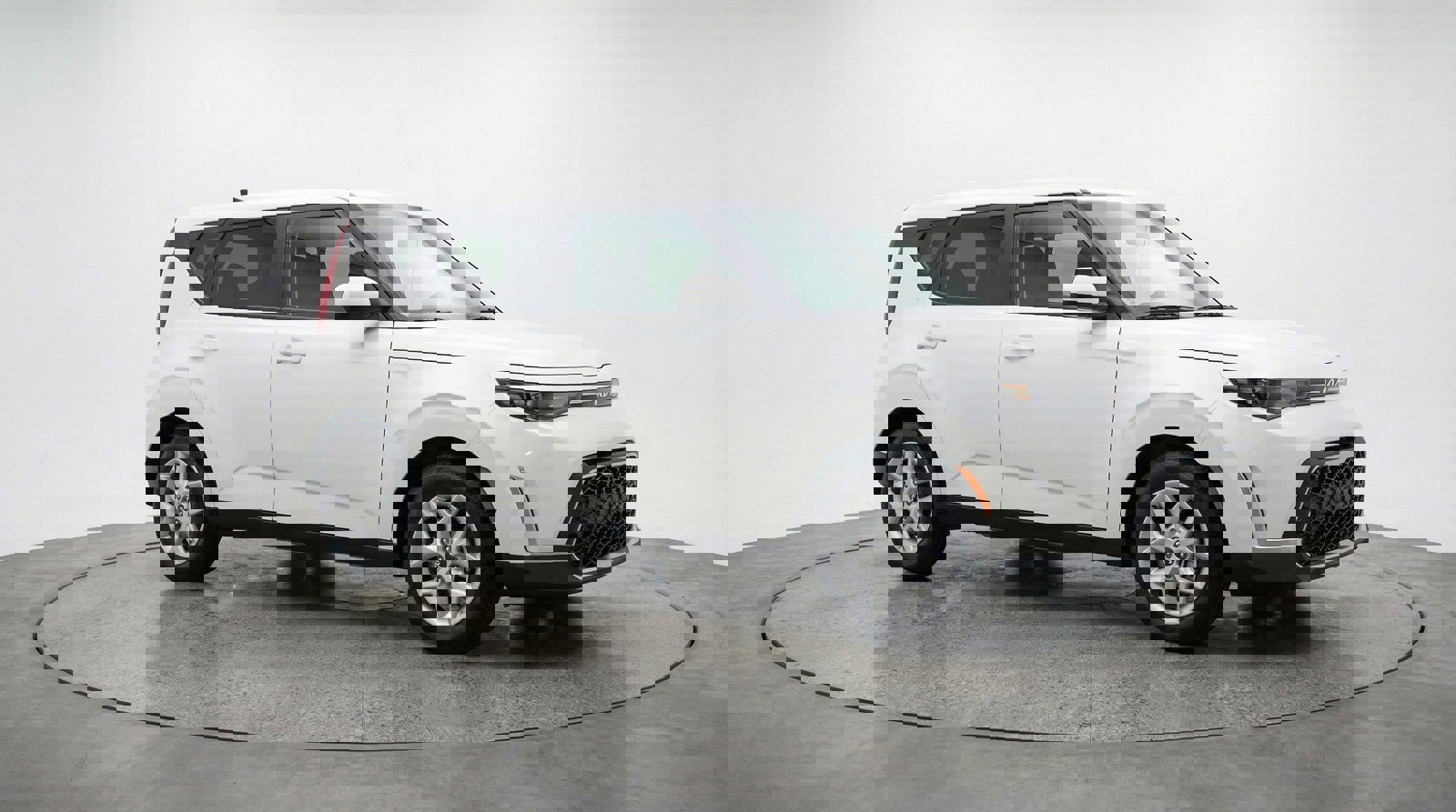 Used 2025 Kia Soul LX w/ LX Technology Package image 1