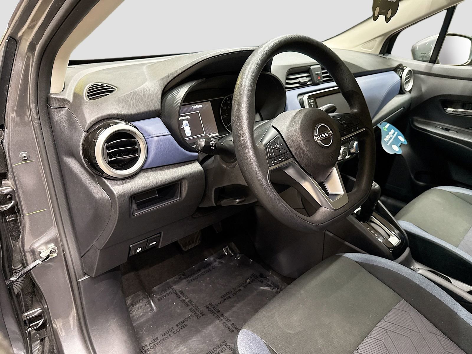 Used 2024 Nissan Versa SV image 10