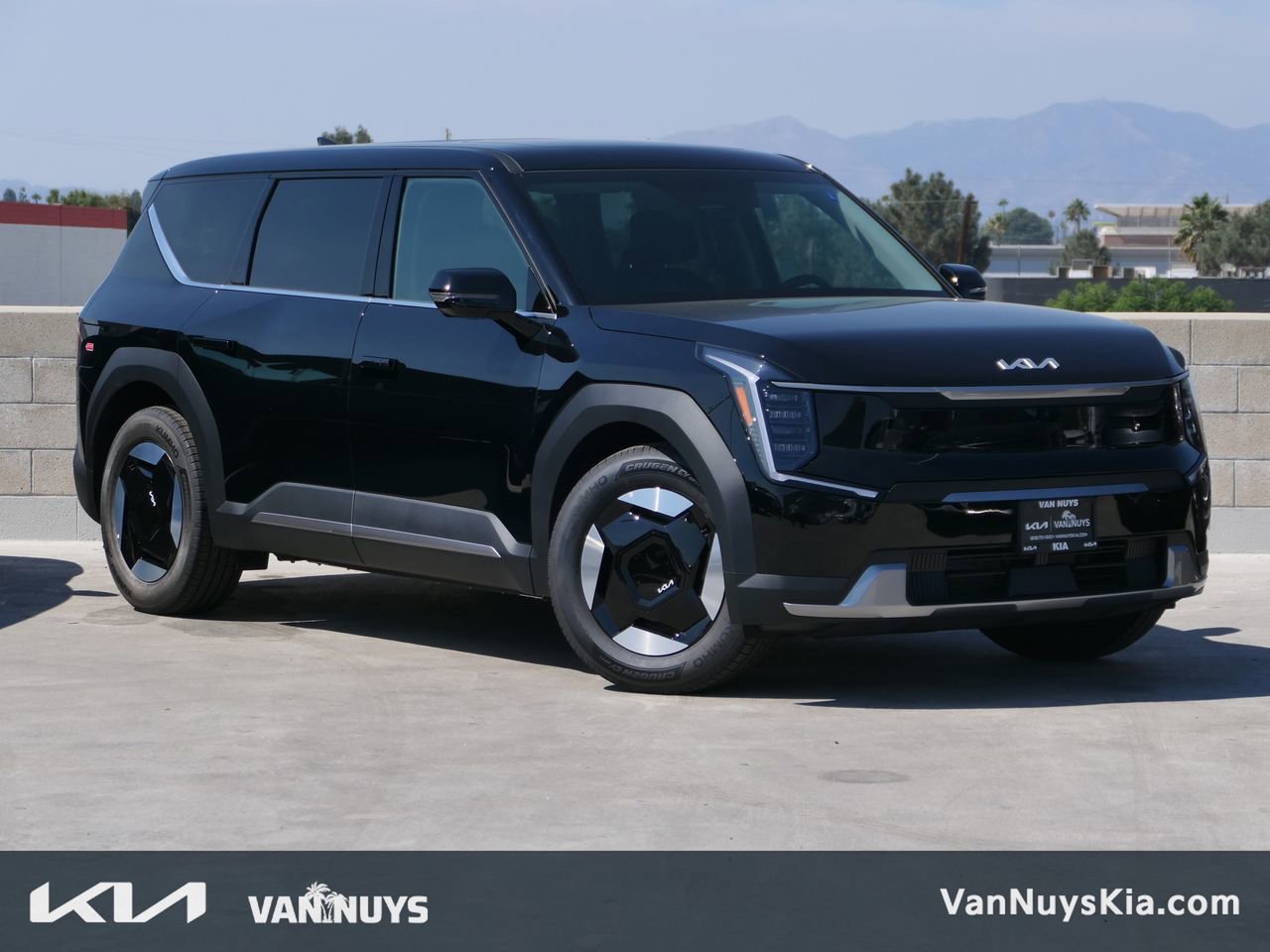 New 2026 Kia EV9 Light
