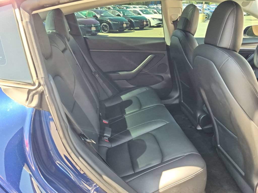 Used 2023 Tesla Model 3 Standard Range RWD image 31