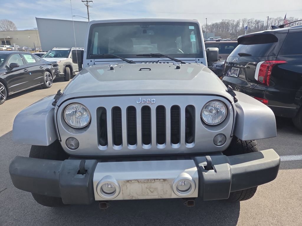Used 2015 Jeep Wrangler Unlimited Sahara w/ Dual Top Group image 10