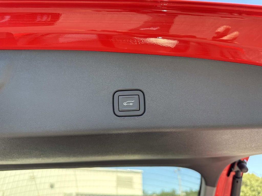 Certified 2025 Cadillac Optiq Sport 2 image 12