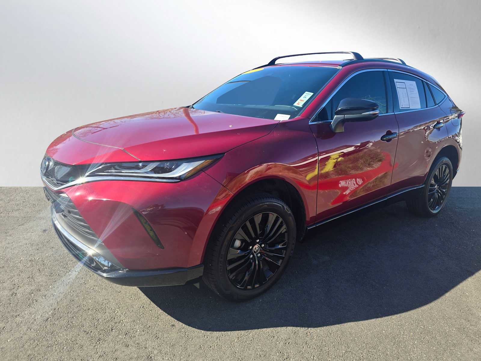 Used 2023 Toyota Venza Nightshade image 7