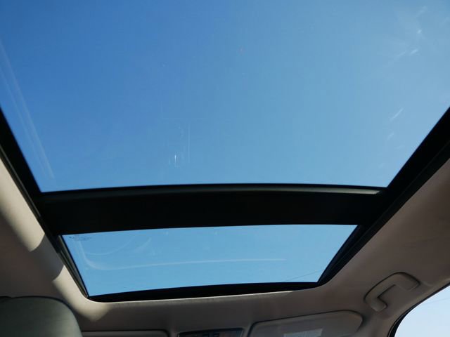 Used 2023 Mitsubishi Outlander SE image 16