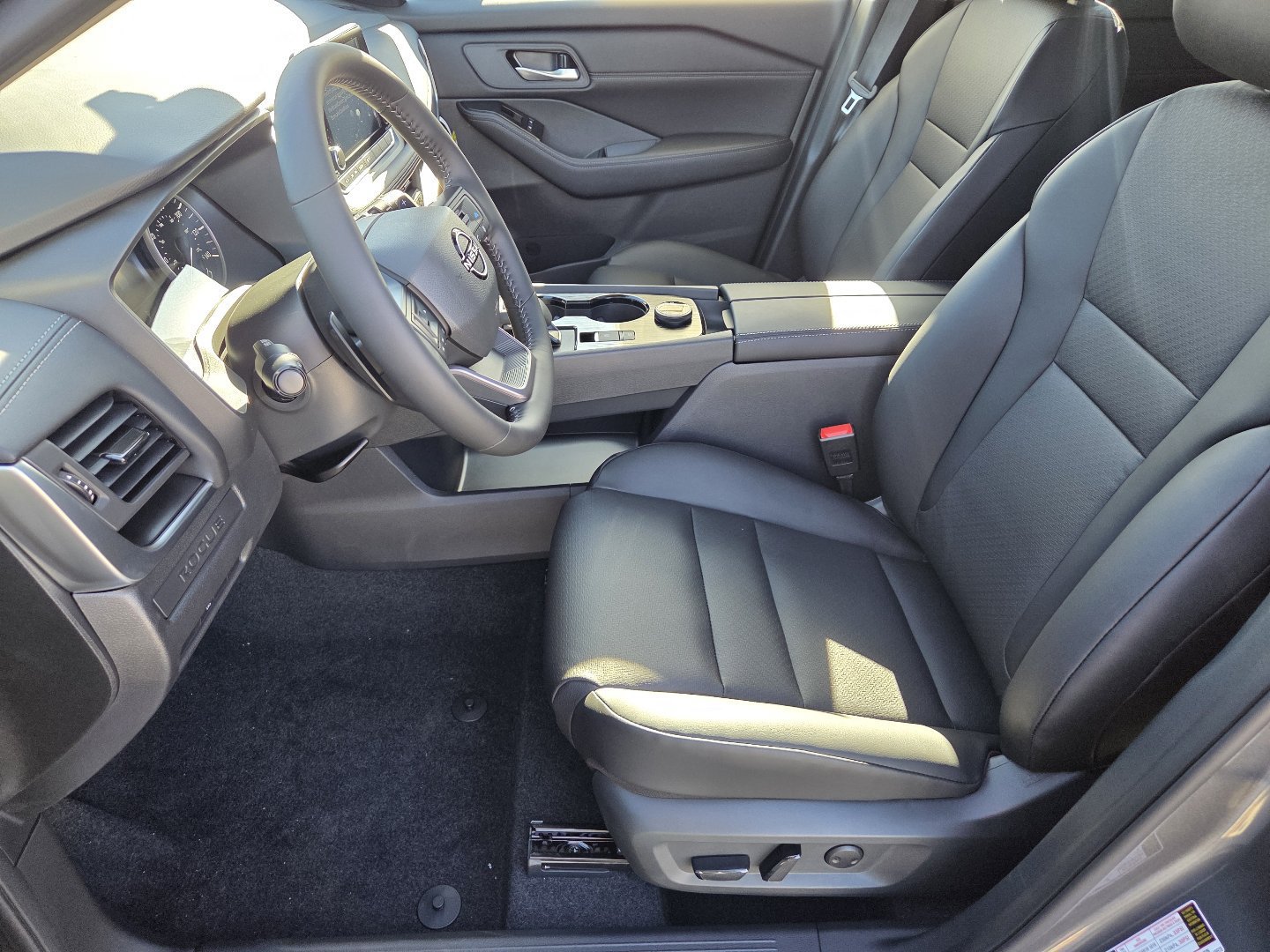 New 2027 Nissan Rogue Dark Armor AWD/4WD image 27
