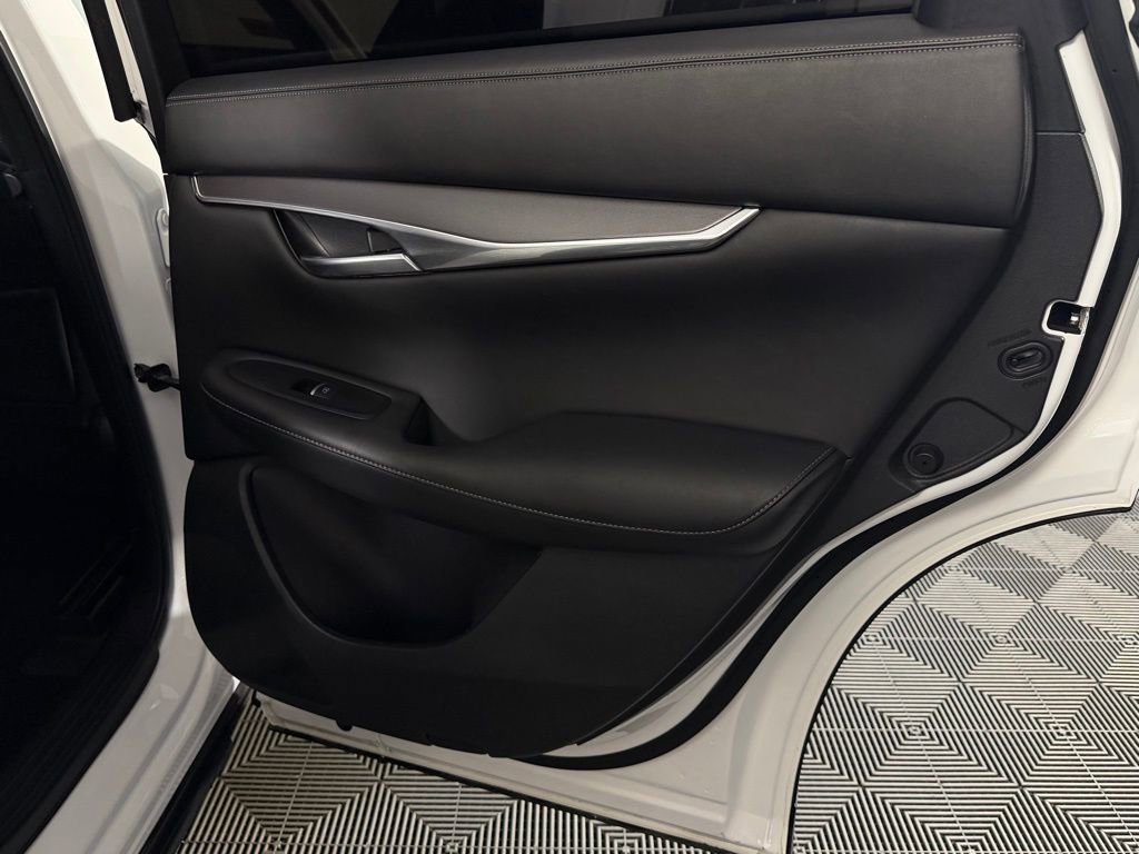 Used 2023 INFINITI QX50 Pure image 25