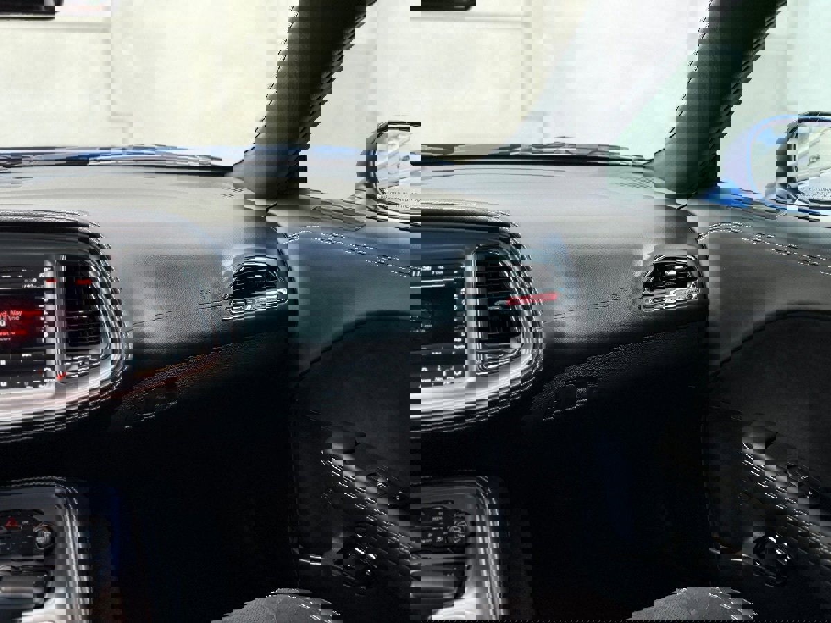 Used 2023 Dodge Challenger SRT Hellcat w/ Harmon/Kardon Sound Group RWD image 28