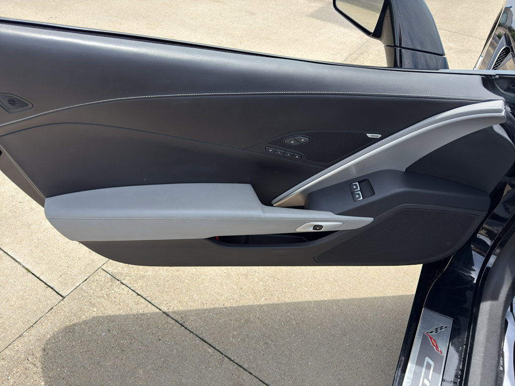 Used 2019 Chevrolet Corvette Stingray Convertible w/ 3LT Preferred Equipment Group RWD image 11