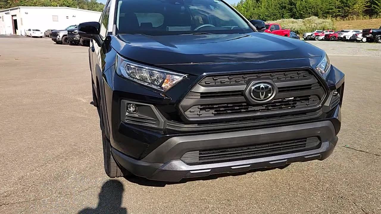 Used 2021 Toyota RAV4 TRD Off-Road image 2