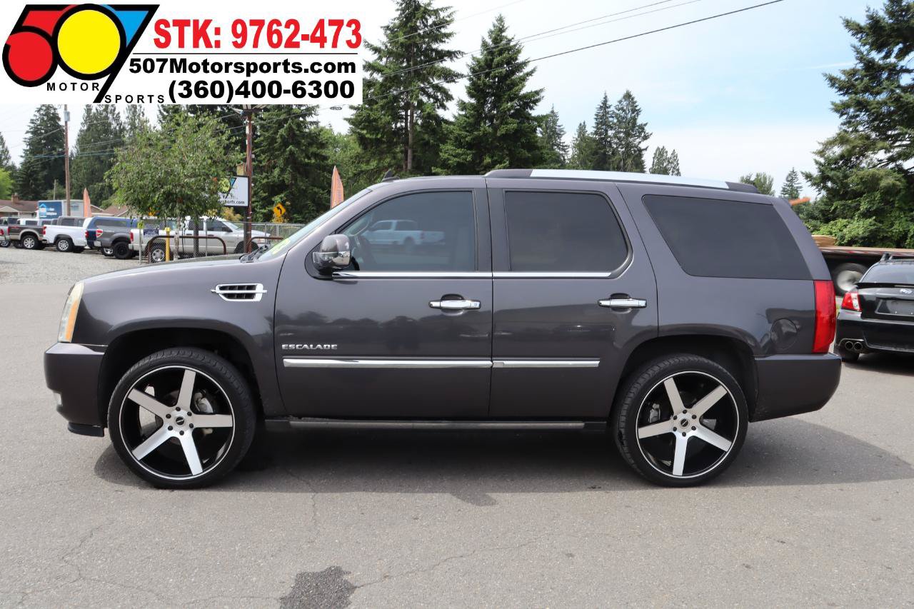 Used 2010 Cadillac Escalade Premium AWD/4WD image 7