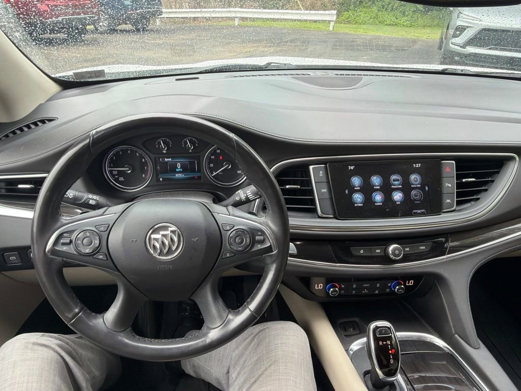 Used 2018 Buick Enclave Premium AWD/4WD image 34