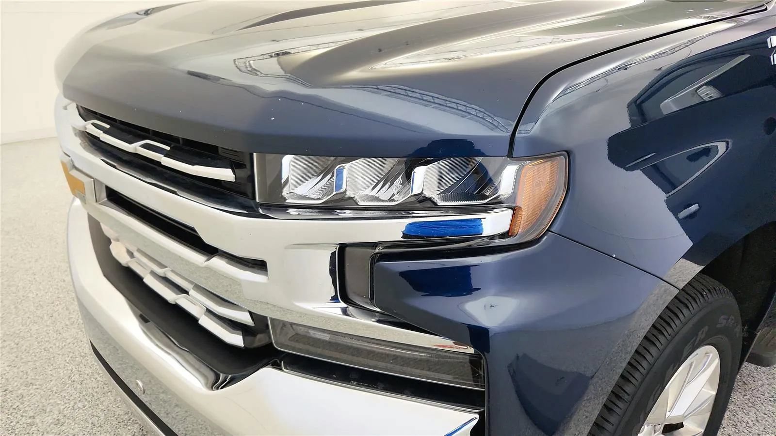 Used 2019 Chevrolet Silverado 1500 LTZ AWD/4WD image 14