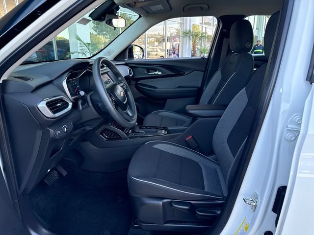 Certified 2023 Chevrolet TrailBlazer LS FWD image 9