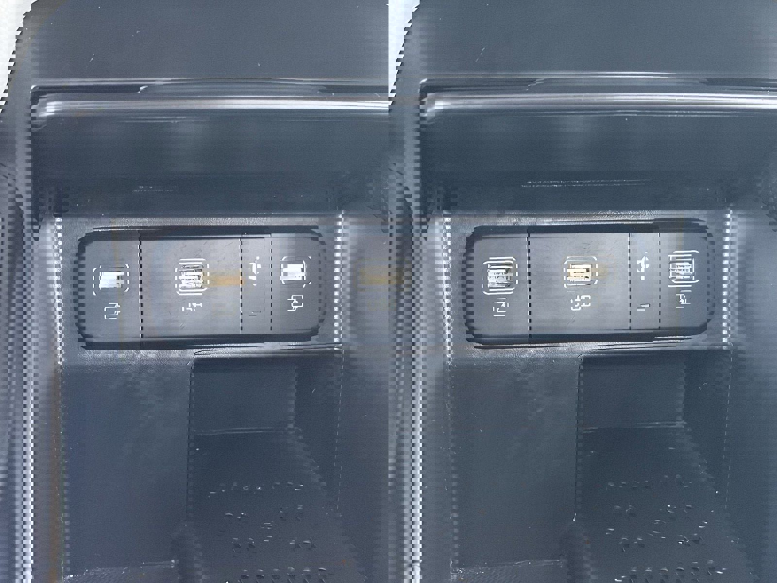 Used 2023 Kia Sorento S w/ Panoramic Sunroof Package image 31