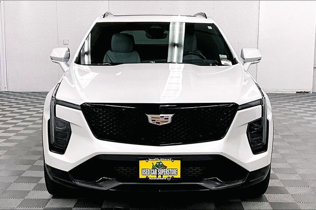 Used 2024 Cadillac XT4 Sport AWD/4WD image 4