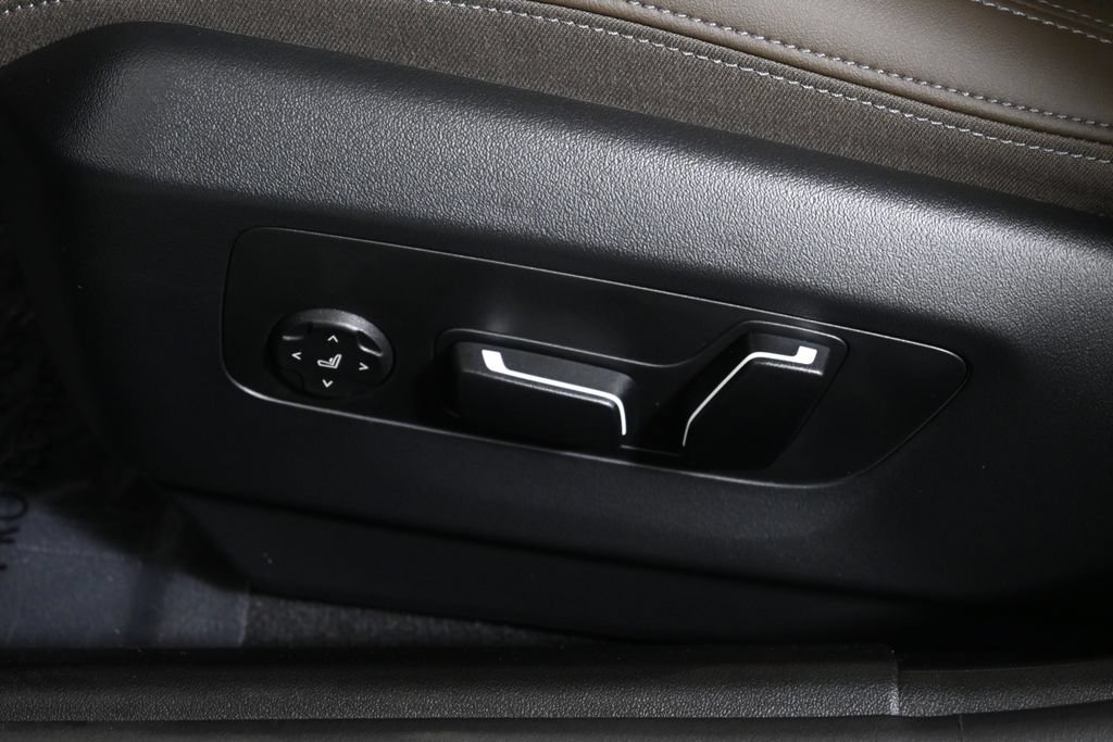 Certified 2026 BMW 530i xDrive AWD/4WD image 27