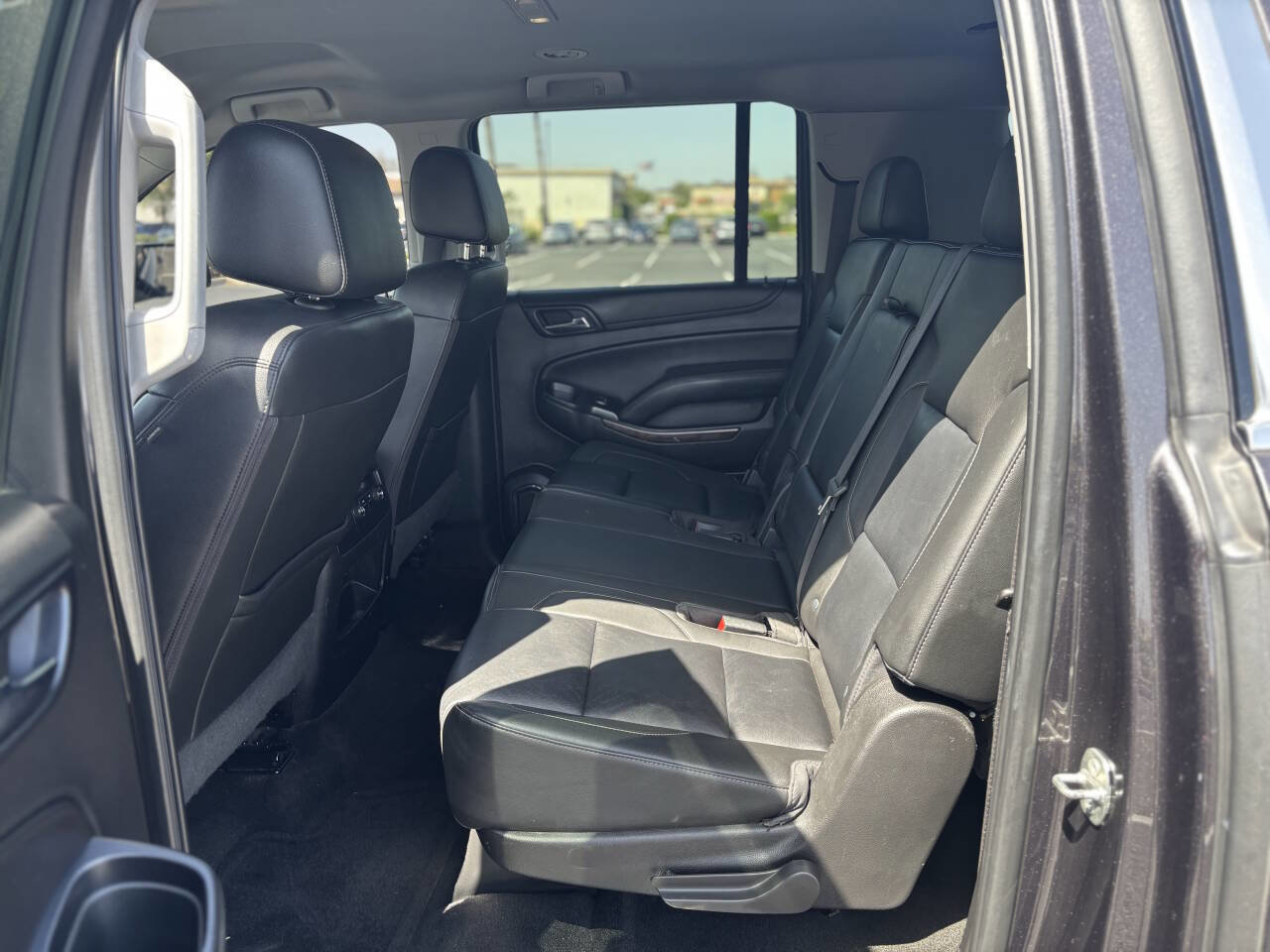Used 2018 Chevrolet Suburban LT AWD/4WD image 20